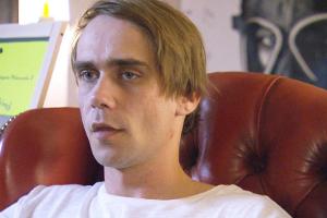 "Berlin - Tag & Nacht": Schmidti zweifelt an seinen Fähigkeiten als Manager