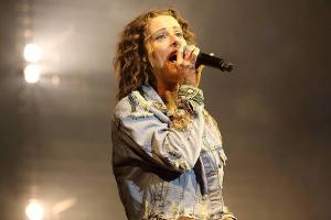 Jennifer Weist ist die Frontfrau der Band Jennifer Rostock