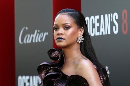 Rihanna: Identität geklaut und zwei Jahre älter gemacht