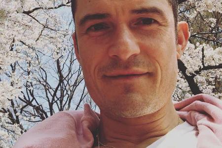 Orlando Bloom passt sowohl durch seinen Nachnamen als auch durch seinen Kapuzenpullover gut ins Bild