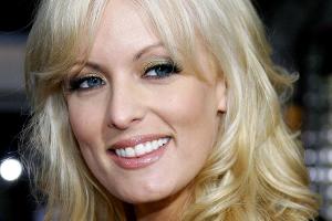 Porno-Darstellerin Stormy Daniels klagt derzeit gegen Donald Trump