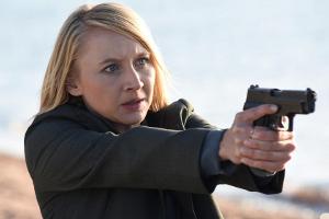 In "Solo für Weiss" ist Nora Weiss (Anna Maria Mühe) auf Verfolgungsjagd