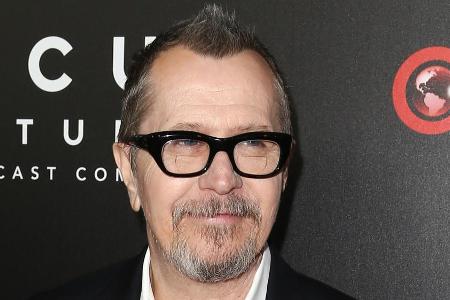 Gary Oldman weiß seinen Sohn auf seiner Seite