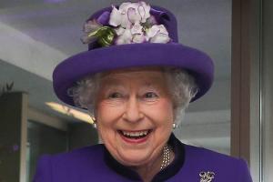 Queen Elizabeth II. zeigt sich völlig gelöst