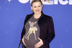 "Big Brother"-Star Alida Kurras präsentiert stolz ihren Babybauch