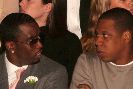 Streiten sich seit Jahren um die finanzielle Vormachtstellung bei den Hip-Hoppern: Diddy alias Sean Combs (l.) und Jay-Z