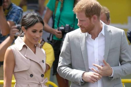 Herzogin Meghan läuft Prinz Harry anscheinend nicht traditionell genug herum