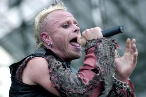 Keith Flint von The Prodigy bei einem Auftritt in Italien