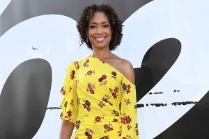Bringt den Sommer auf den roten Teppich: Gina Torres
