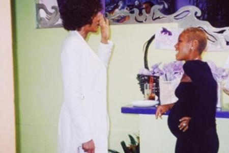 Jada Pinkett Smith im Gespräch mit Whitney Houston