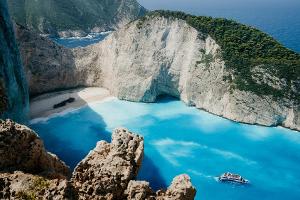 Erstmals bittet Griechenland Urlauber zur Kasse. Aber auch andere Länder wollen vom Touristenstrom profitieren.