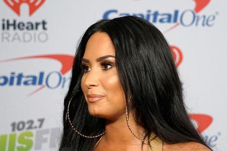 Liegt nach ihrer Überdosis immer noch im Krankenhaus: Demi Lovato