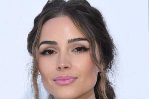 Olivia Culpo auf dem roten Teppich in Los Angeles