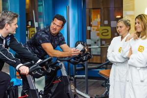 "Alles was zählt": Carmen möchte ungern etwas von Richards Geheimnis wissen