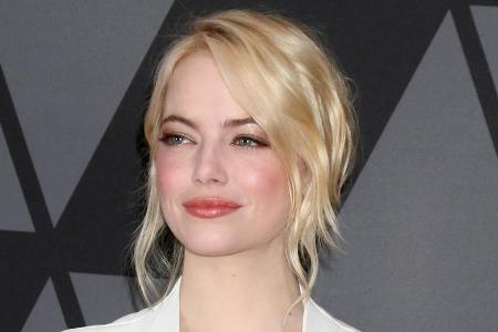 Über ihre gemeinsame Geschichte mit JLaw kann Emma Stone heute lachen