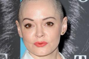 In ihrer Autobigrafie "Brave" bringt Weinstein-Opfer Rose McGowan unbekannte Wahrheiten ans Licht