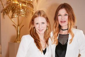 Sie lassen mit ihren traumhaften Kreationen Frauenherzen höherschlagen: Das Designer-Duo Johanna Kühl (l.) und Alexandra Fis...