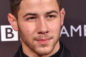 Nick Jonas ist unter die Modedesigner gegangen