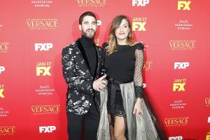 Darren Criss mit seiner Freundin Mia bei der US-Premiere von "The Assassination of Gianni Versace: American Crime Story"