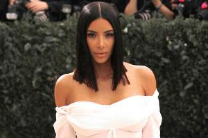 Gibt Kim Kardashian etwa zu, ein Egozentriker zu sein?