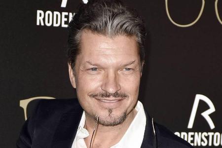 Hardy Krüger jr. Anfang Januar bei einem Event in München - noch ohne seine neue Freundin auf dem roten Teppich