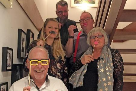 Das sind die Kandidaten der Jubiläumswoche (von hinten nach vorne): Reiko, Hubertus, Gastgeberin Kerrin, Sabine und Michael