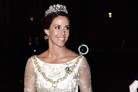 Prinzessin Marie begrüßte das neue Jahr in einer champagnerfarbenen Robe