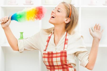 So viel Spaß dürften beim Frühjahrsputz nur wenige Menschen haben