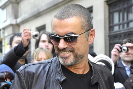 George Michael bei einem Besuch des BBC Radio