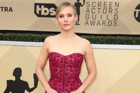 Auf dem roten Teppich trägt Kristen Bell eher Kleider als Hosen