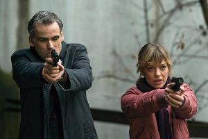 "Tatort: Zeit der Frösche": Ellen Berlinger (Heike Makatsch) und ihr Mainzer Kollege Martin Rascher (Sebastian Blomberg) im ...