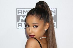 Ariana Grande performte auf dem Coachella-Festival erstmals ihren neuen Song "No Tears Left to Cry"