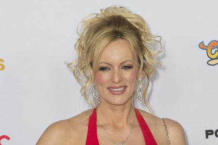 Porno-Darstellerin Stormy Daniels soll 2006 eine Affäre mit Donald Trump gehabt haben - und kann das angeblich beweisen