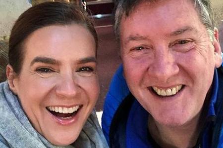 Zwei Eiskunstlauf-Stars unter sich: Kati Witt und Robin Cousins