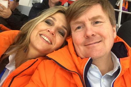 Königin Máxima und König Willem-Alexander der Niederlande feuerten ihr Team im passenden Oranje-Outfit an