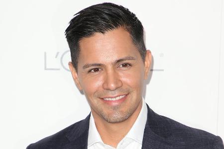 Jay Hernandez wird im geplanten Reboot zum neuen Magnum