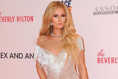 Paris Hilton glitzerte von Kopf bis Fuß