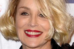 Sharon Stone hat eine verfrühte Muttertagsüberraschung von ihren Söhnen bekommen