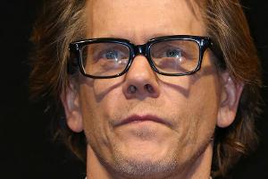 Kevin Bacon trumpft derzeit in der Amazon-Prime-Serie "I Love Dick" auf