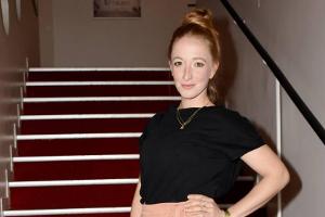 Kaya Marie Möller beweist mit ihrem Maxirock ihr Händchen für Mode