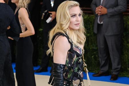 Madonnas Camouflage-Kleid bei der Met Gala kam nicht bei jedem gut an...