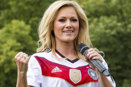 Helene Fischer beim Empfang der Fußball-Weltmeister im Jahr 2014 in Berlin