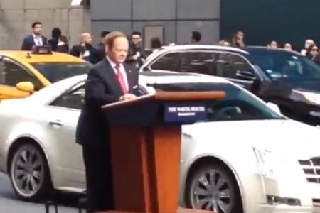 Melissa McCarthy in ihrer Rolle als Sean Spicer