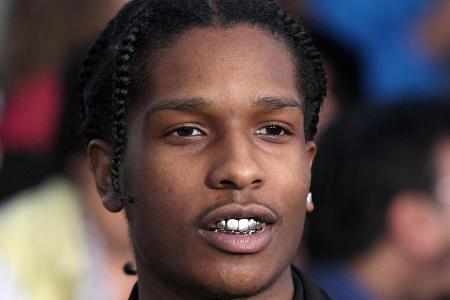 A$AP Rocky ist offenbar einige Schmuckstücke los
