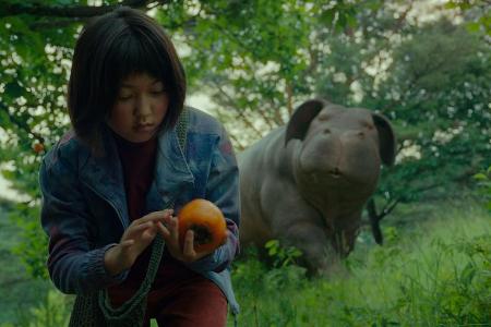 Mija (An Seo Hyun) und ihre Freundin Okja