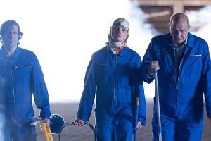 "Wilsberg: Nackt im Netz": Das Wilsberg-Team (v.l.n.r. Oliver Korittke, Ina Paule Klink, Leonard Lansink) betritt getarnt de...