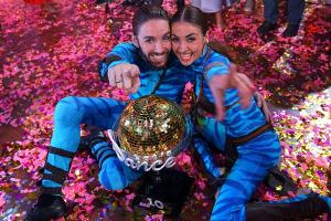 Gil Ofarim und Ekaterina Leonova mit der Tanztrophäe