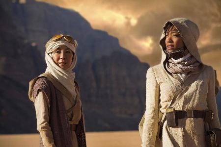 Sonequa Martin-Green (r.) spielt Michael Burnham