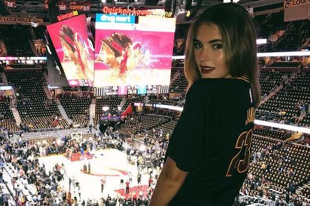 Stefanie Giesinger beim Spiel in Cleveland, Ohio