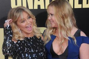 Goldie Hawn (l.) und Amy Schumer bei der Weltpremiere von "Mädelstrip" in Los Angeles
